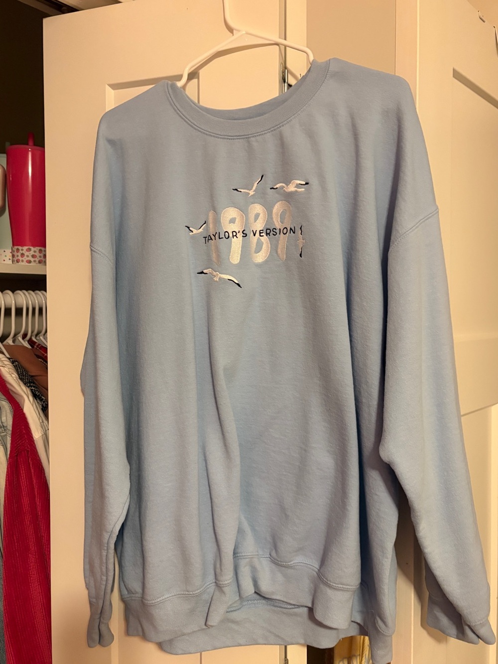 Taylor Swift 1989 sweatshirt